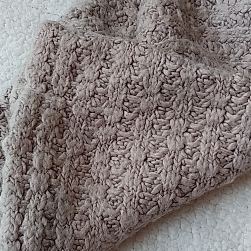 3/$25 Ann taylor cowl knitted scarf